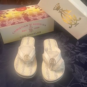 👑 NWT rare Christian Audigier flip flops 🩴 6